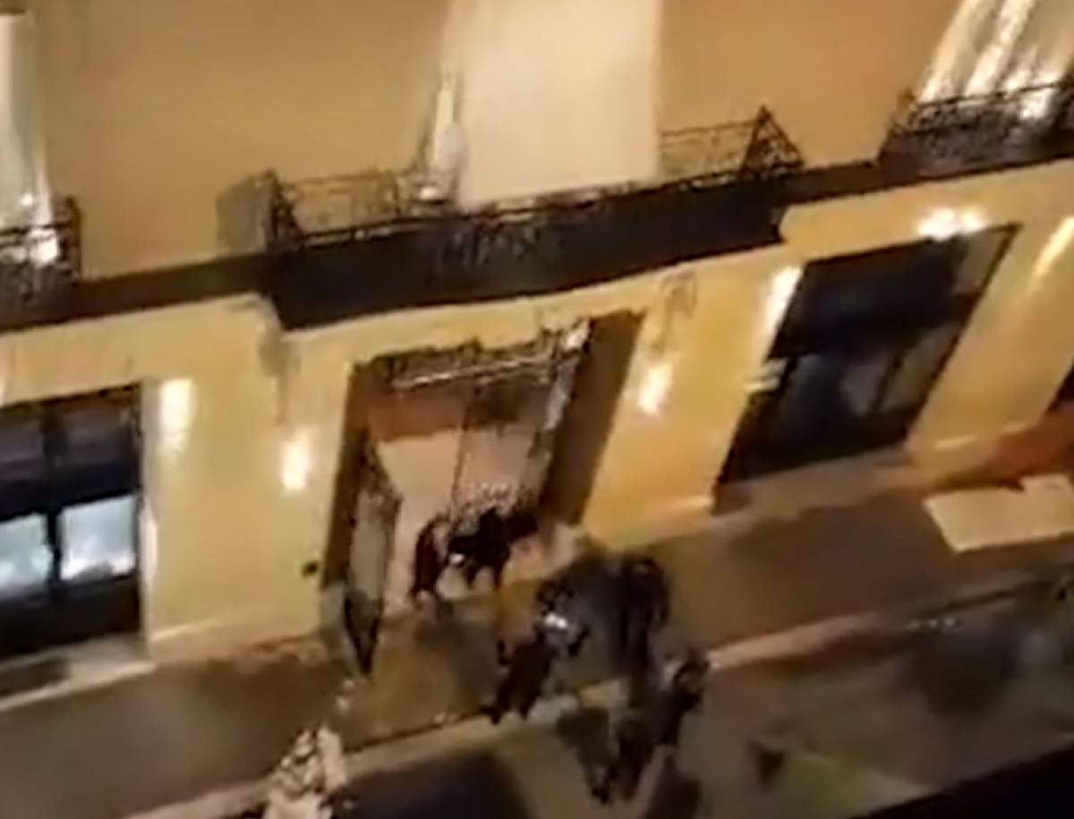 VIDEO / Panică la un hotel de lux! Hoți înarmați cu pistoale și topoare au furat bijuterii de o valoare colosală