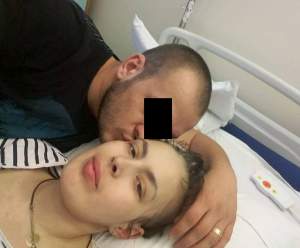 FOTO / Gest sfâşietor! Soţul Cristinei Manea, prospăta mămică răpusă de o boală grea, şi-a tatuat chipul ei pe antebraţ