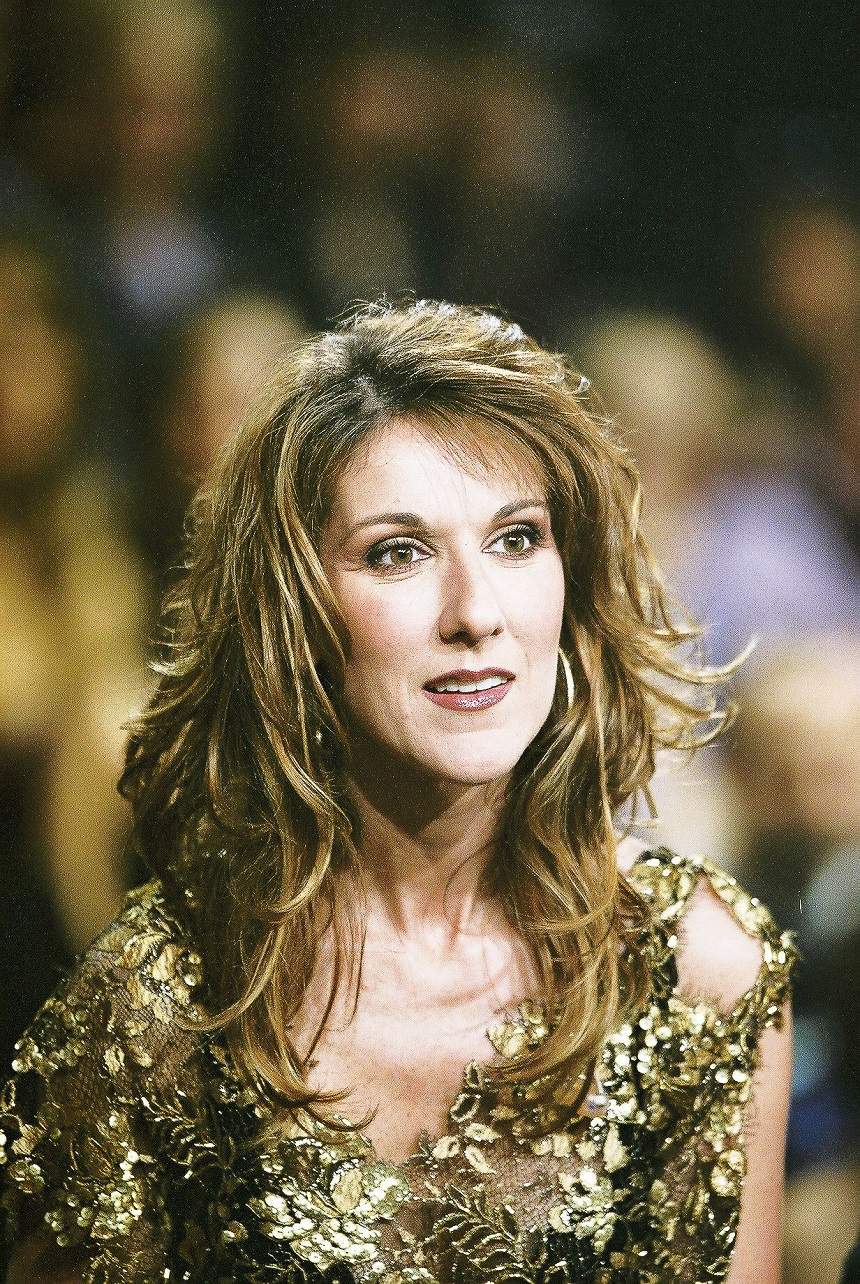 VIDEO / Halucinant! Celine Dion, atacată de un fan! Ce a păţit vedeta