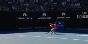 FOTO & VIDEO / Simona Halep s-a calificat  în turul II la Australian Open! A suferit o accidentare teribilă!