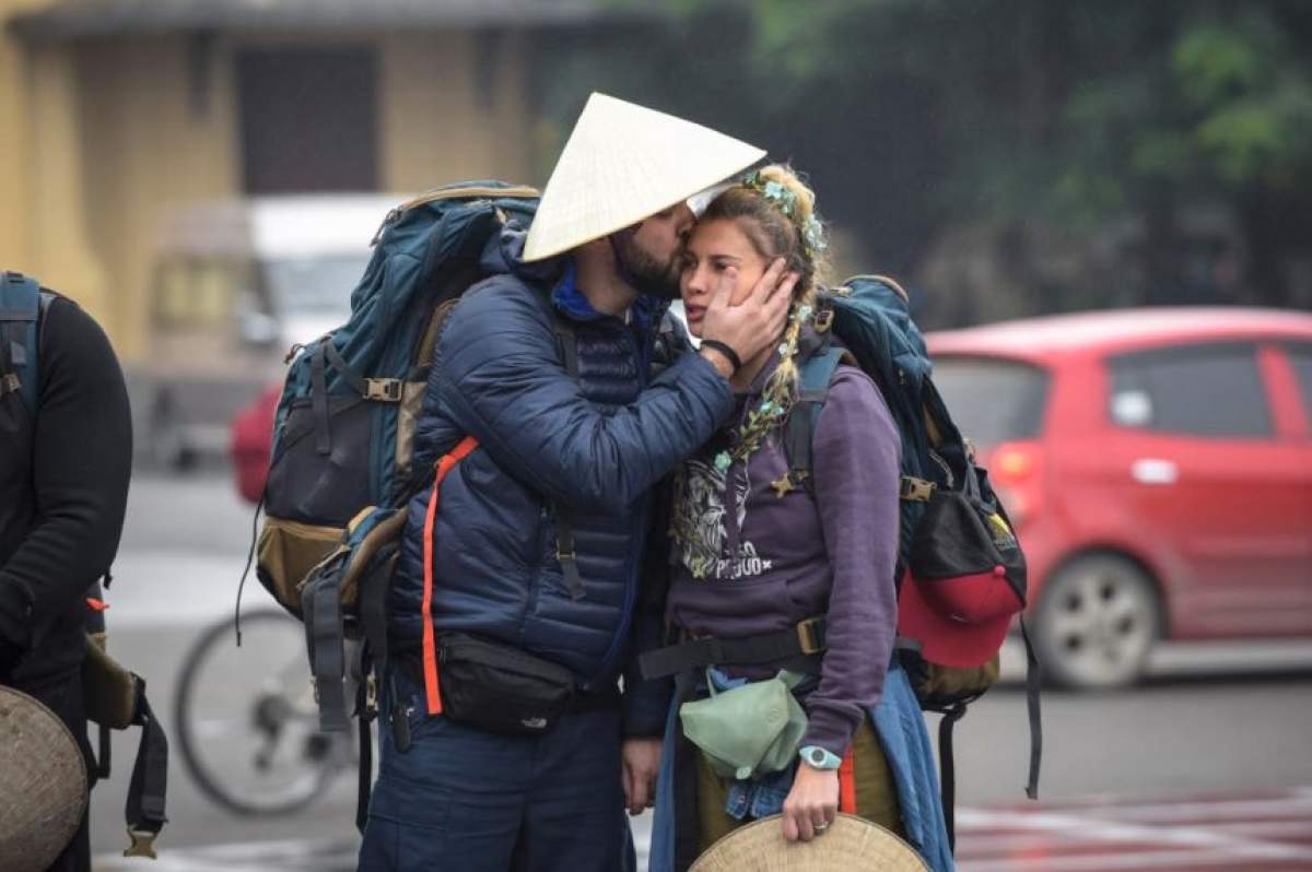 Lora şi Ionuţ Ghenu, tensiuni în competiţie. Cum şi-au testat cei doi iubirea în "Asia Express"