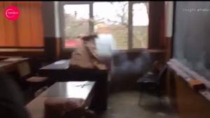 VIDEO / Explozie într-o sală de clasă! Elevii au provocat incidentul
