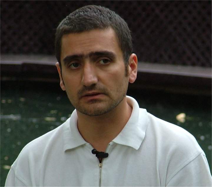 Omar Hayssam, faţă în faţă cu unul dintre jurnaliştii răpiţi! Ce i se pregăteşte teroristului!