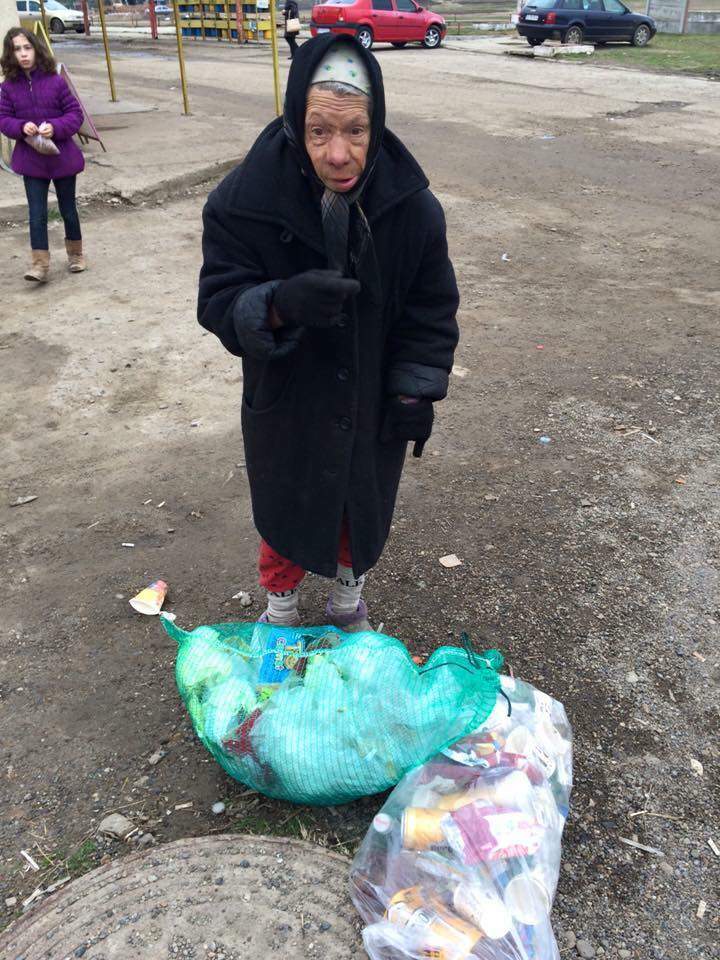 FOTO / Un tânăr din Vânători a violat o bătrână cu un grav handicap. Când l-au găsit polițiștii, au rămas șocați