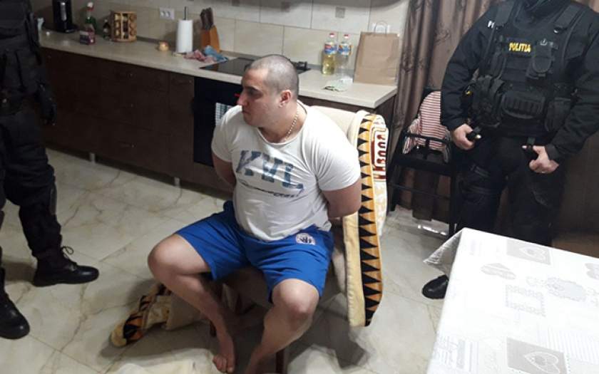 Decizie scandaloasă în dosarul interlopului care a tăiat cu sabia un poliţist!