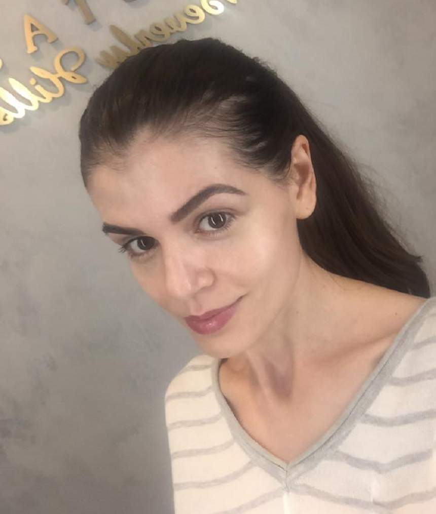 FOTO / O recunoști? Așa arăta Monica Gabor, în prima zi de școală. Avea numai 7 ani!