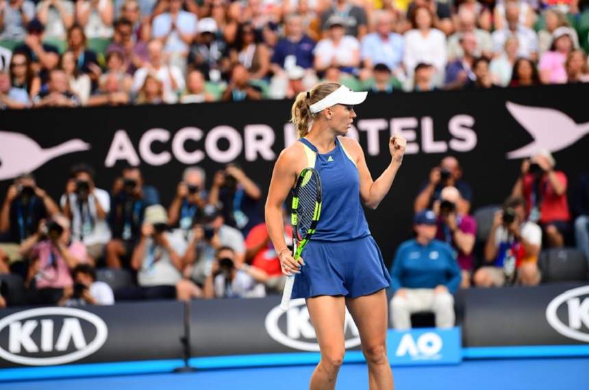 FOTO & VIDEO / Simona Halep a pierdut finala de la Australian Open! Caroline Wozniacki este lider WTA!