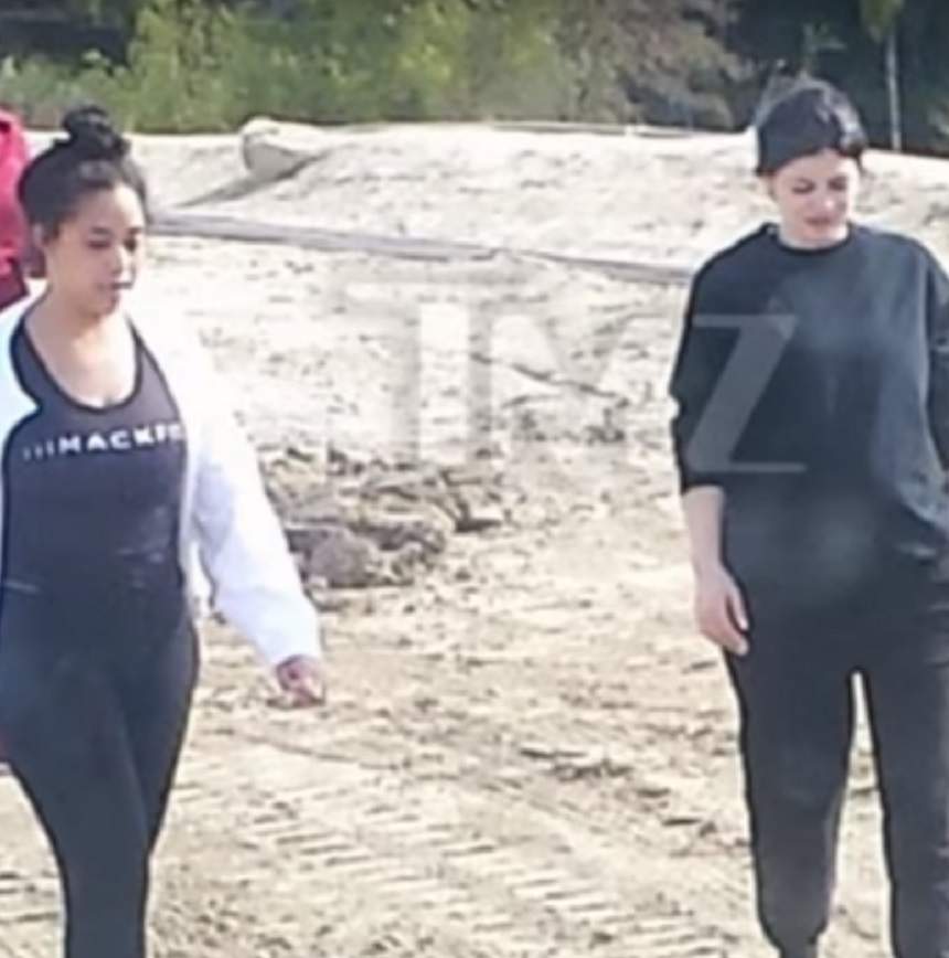 FOTO & VIDEO / Kylie Jenner, primele imagini cu burtica de gravidă! Ce probleme a întâmpinat vedeta