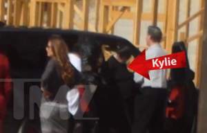 FOTO & VIDEO / Kylie Jenner, primele imagini cu burtica de gravidă! Ce probleme a întâmpinat vedeta