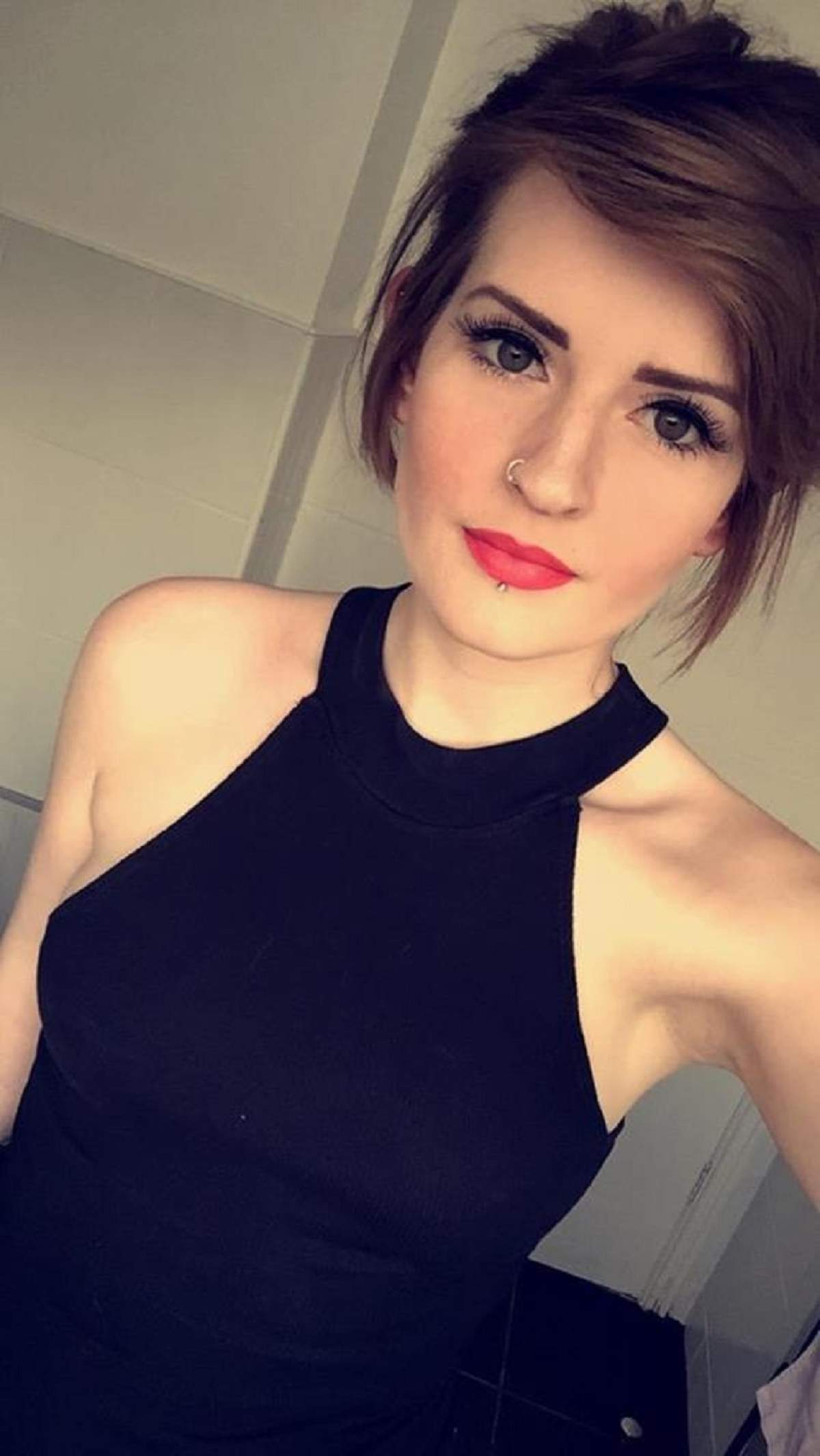 FOTO / A vrut să demnonstreze că e vegană şi s-a tatuat direct PE FAŢĂ. O să rămâi fără cuvinte când o să vezi tatuajul