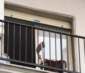 O româncă de 14 ani s-a aruncat de la etaj în Italia. Motivul gestului său este teribil