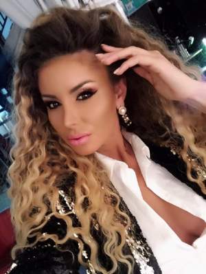 FOTO / Roxana Vaşniuc s-a pozat "periculos" şi sexy! Diva a încălcat legea din Dubai şi a lăsat la vedere un detaliu intim