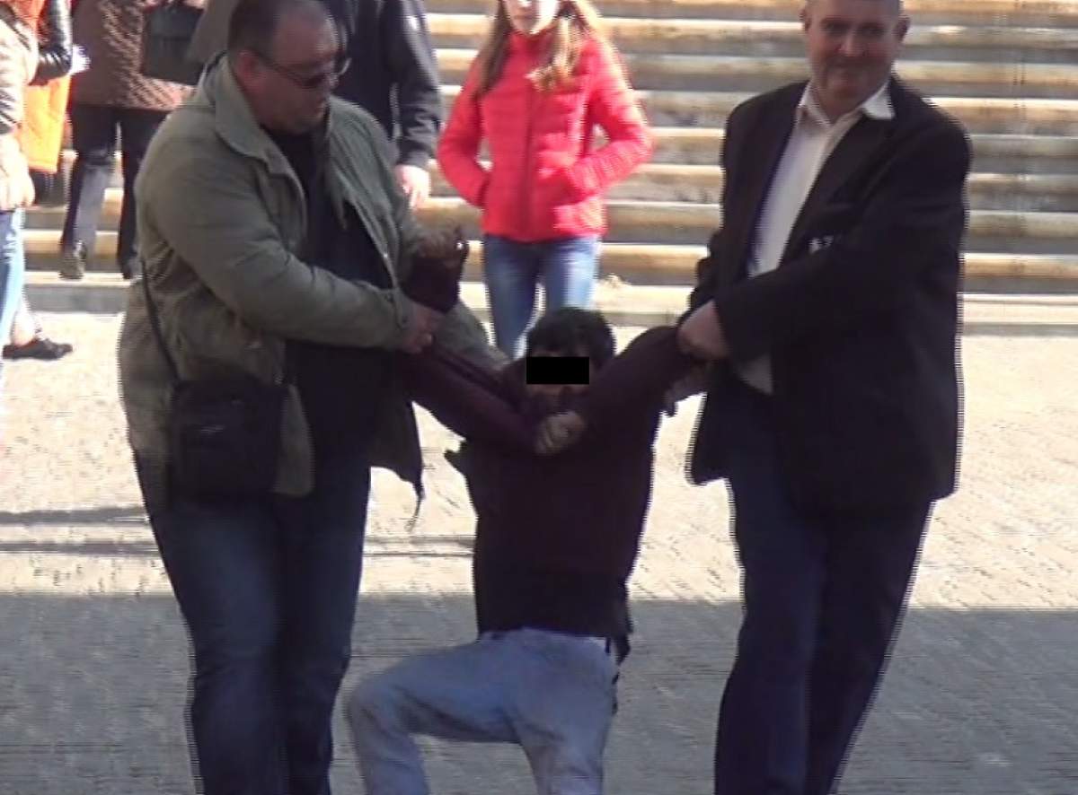 VIDEO / Imagini scandaloase la moaştele Sfintei Parascheva! Un copil a fost târât afară şi lovit de paznic, în văzul tuturor