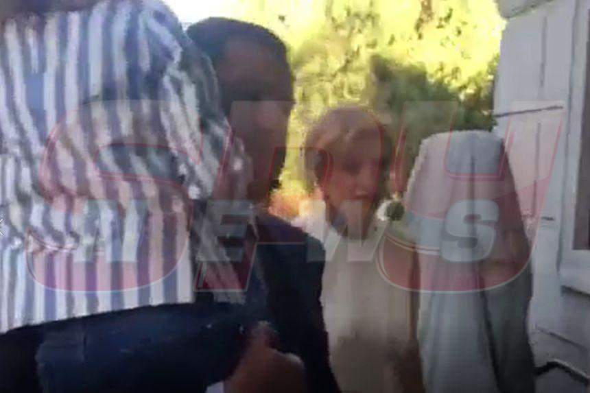 VIDEO / Cum a apărut îmbrăcată Ioana Băsescu, la botezul nepoatei sale. Toţi ochii au fost aţintiţi asupra ei