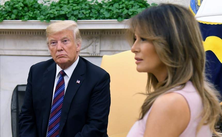 FOTO / Donald Trump, gafă de proporții, sub ochii soției sale! Cum s-a comportat cu prima doamnă a SUA, de față cu toată lumea