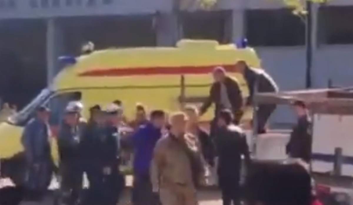 UPDATE. VIDEO / Cel puțin 18 morți și 50 de răniți, după un atac terorist la cantina unui liceu