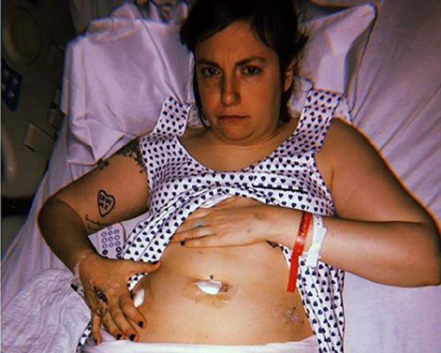 FOTO / A ajuns pe mâna medicilor! O actriţă faimoasă şi-a extirpat un ovar