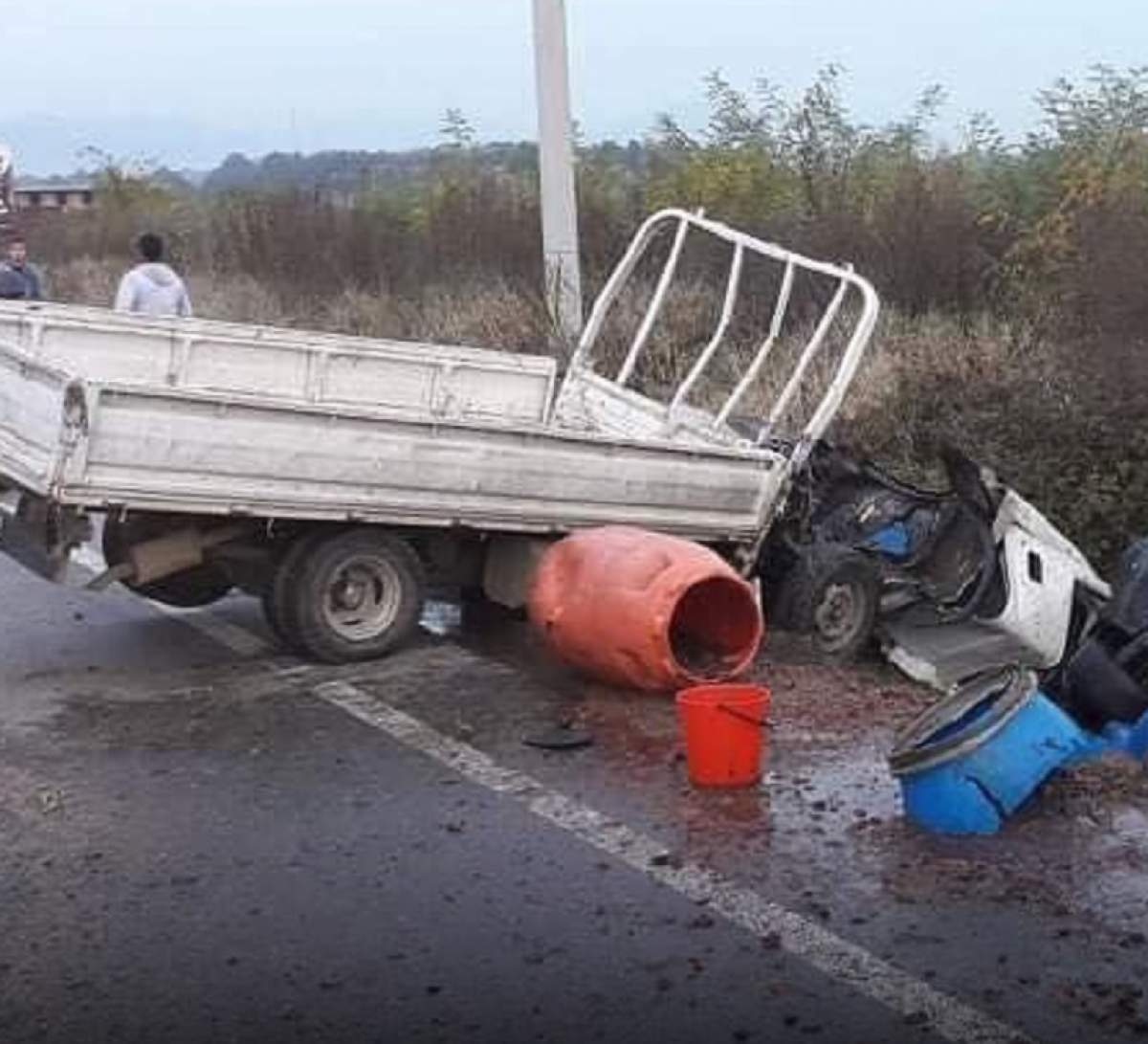 VIDEO / Accident devastator în Maramureș, după ce o camionetă și un autoturism s-au ciocnit. Sunt cinci victime!