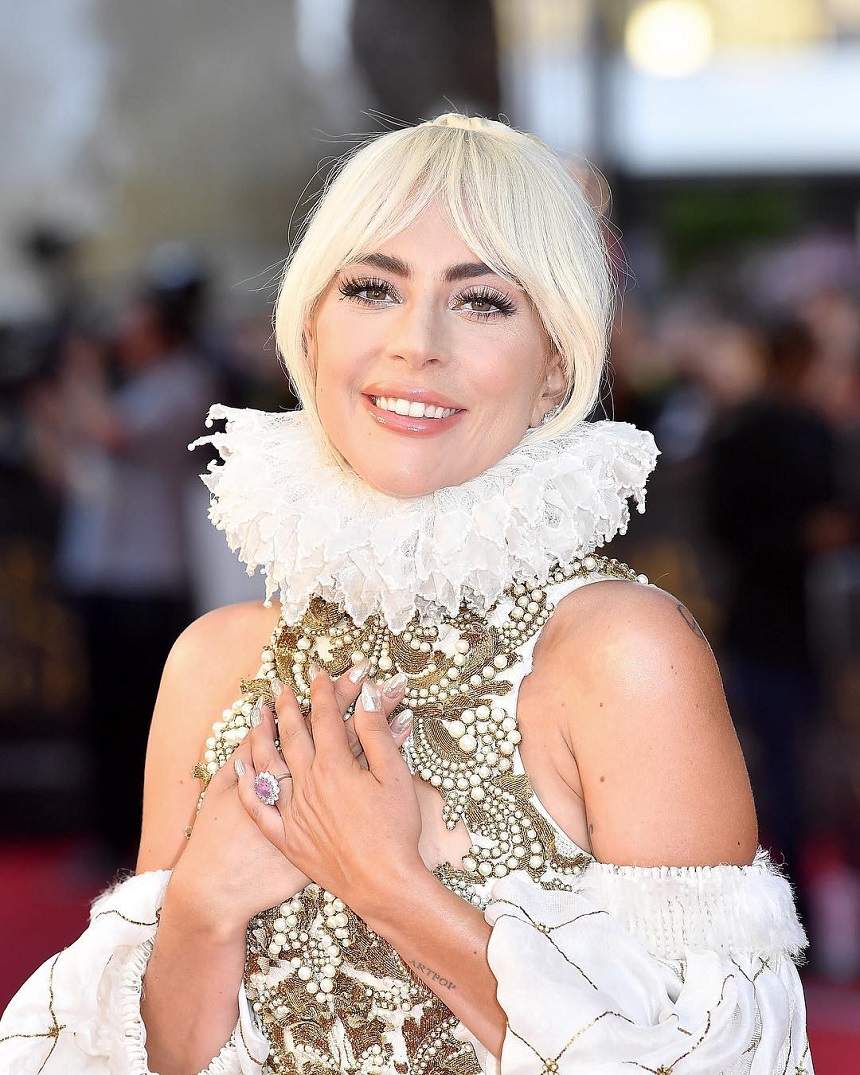 FOTO / Lady Gaga vorbeşte despre violul care i-a lăsat sechele: "Este cineva din industria mea"