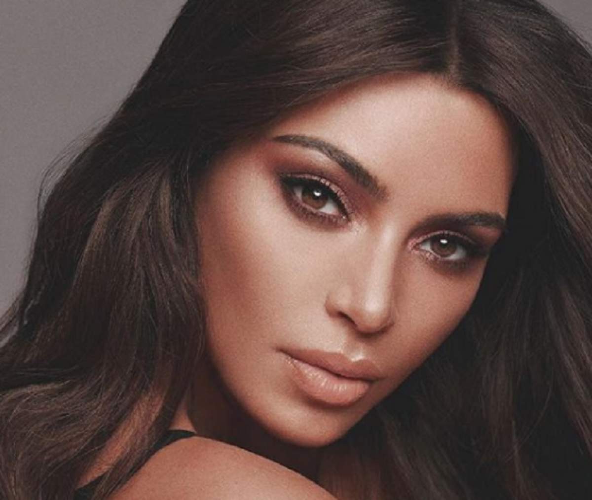 FOTO / Kim Kardashian s-a pozat goală puşcă: "Dacă ar vedea copilul tău asta, oare ce ar zice?"