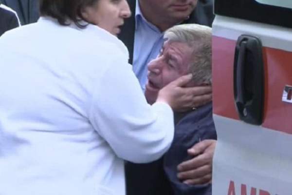 FOTO / Imagini cutremurătoare de la priveghiul lui Ilie Balaci! Aurică Beldeanu a ajuns în stare gravă la spital