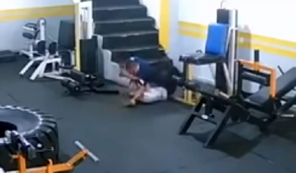 VIDEO / Video absolut şocant! O femeie a fost bătută crunt în sala de sport de fostul iubit