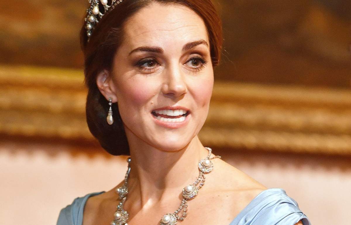 FOTO / Kate Middleton, criticată pentru „cea mai urâtă rochie vreodată”. Ducesa de Cambridge și-a lăsat fanii muți cu alegerea vestimentară