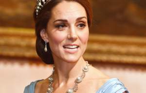 FOTO / Kate Middleton, criticată pentru „cea mai urâtă rochie vreodată”. Ducesa de Cambridge și-a lăsat fanii muți cu alegerea vestimentară