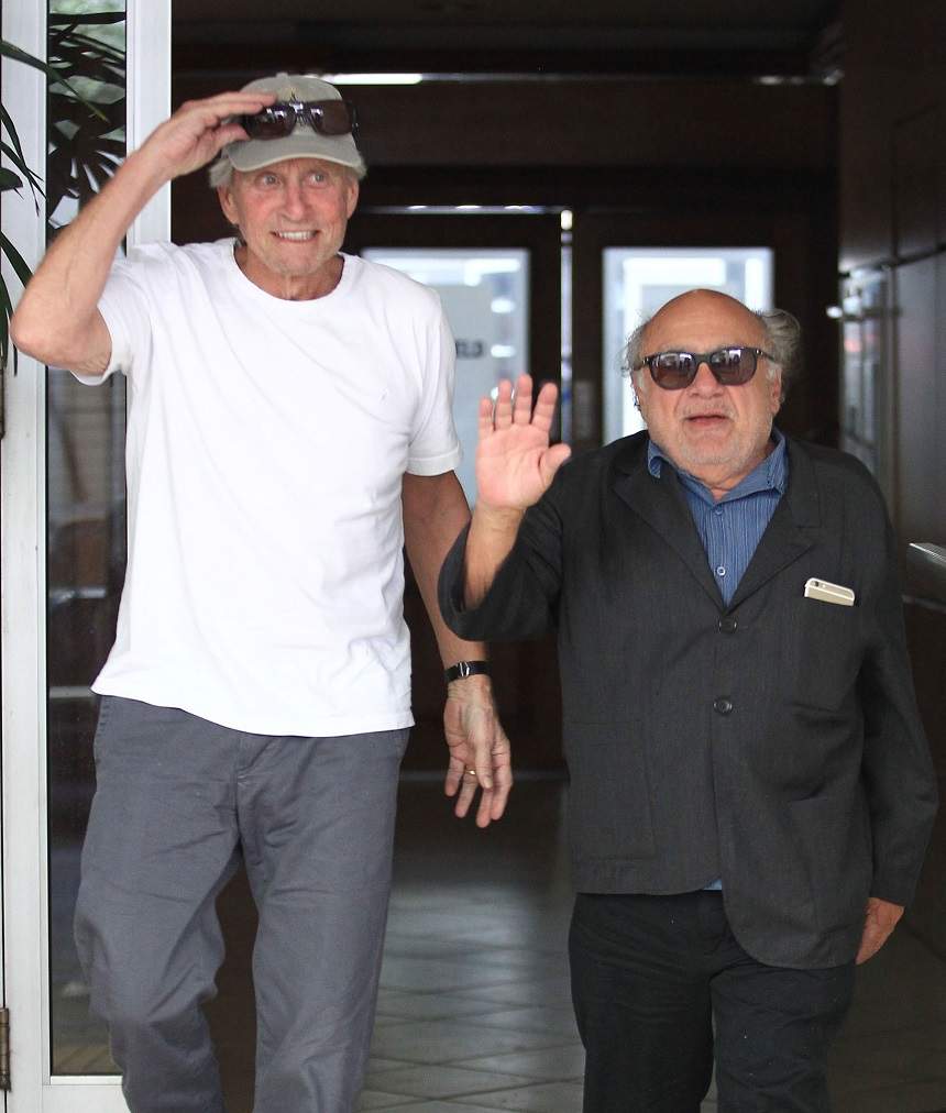 Michael Douglas şi Danny DeVito s-au împrietenit când au aflat că amândoi iubesc drogurile: "Am fost șocat"