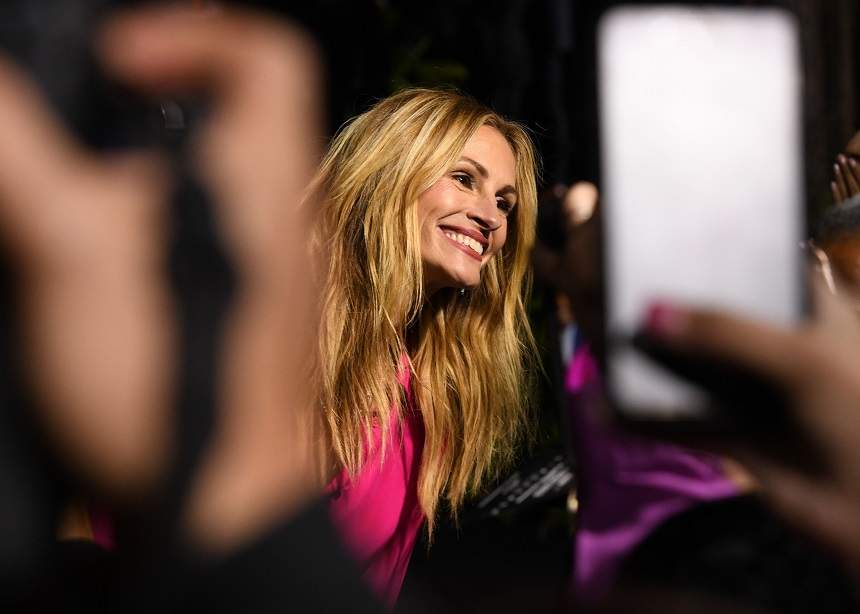 FOTO / Julia Roberts, bombă sexy la 50 de ani! Actrița arată ca o adolescentă