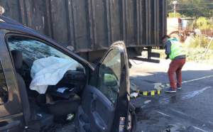 Un tir și un autoturism s-au făcut praf pe o șosea din Ilfov! Sunt șase victime