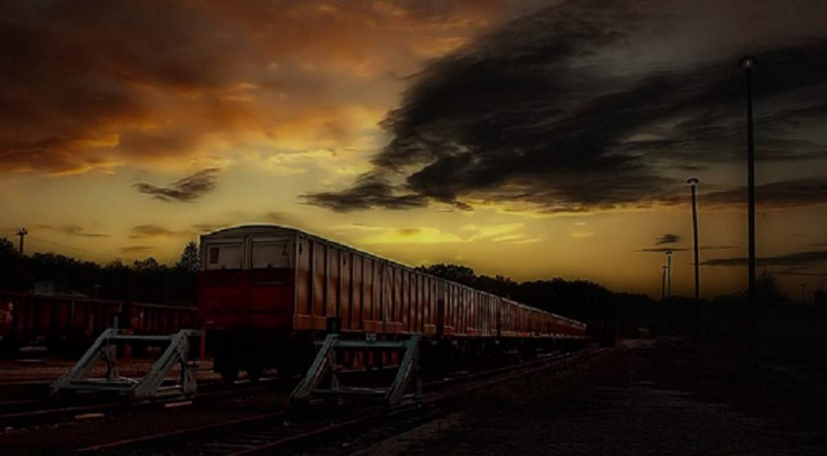 Descoperire şocantă în Ploieşti! Un bărbat a fost găsit mort într-un vagon de tren