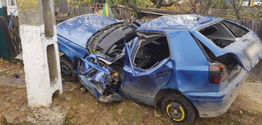 Flaviu este băiatul de 17 ani care a murit în accidentul din Suceava. Chiar el se afla la volanul maşinii, deşi nu avea permis!