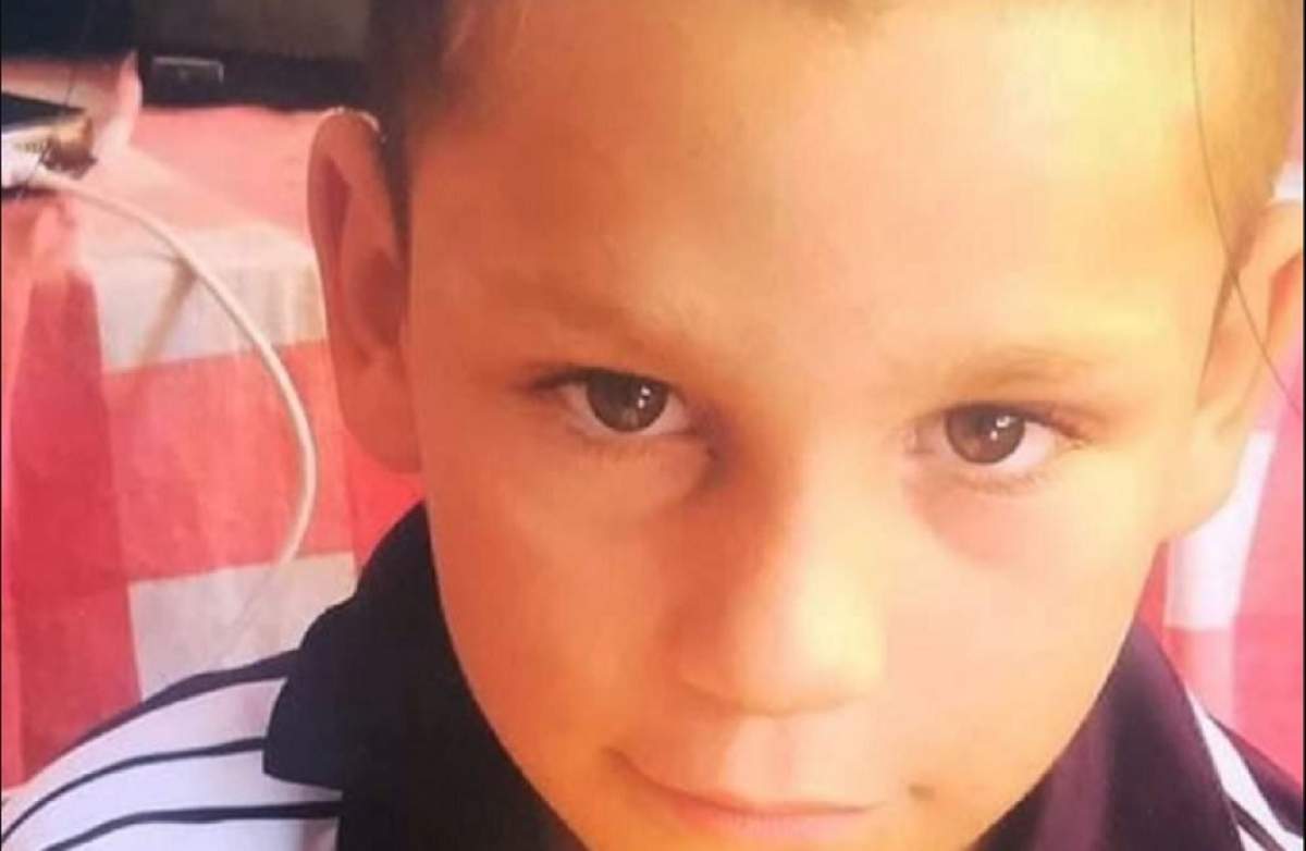 FOTO / Alertă în Dolj, după ce un copil de numai 6 ani a dispărut. Părinții îl caută cu disperare!