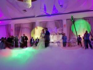 FOTO & VIDEO/ Nuntă mare în showbiz, după ce Roxana Diță i-a spus „DA” alesului său. Primele imagini de la fericitul eveniment