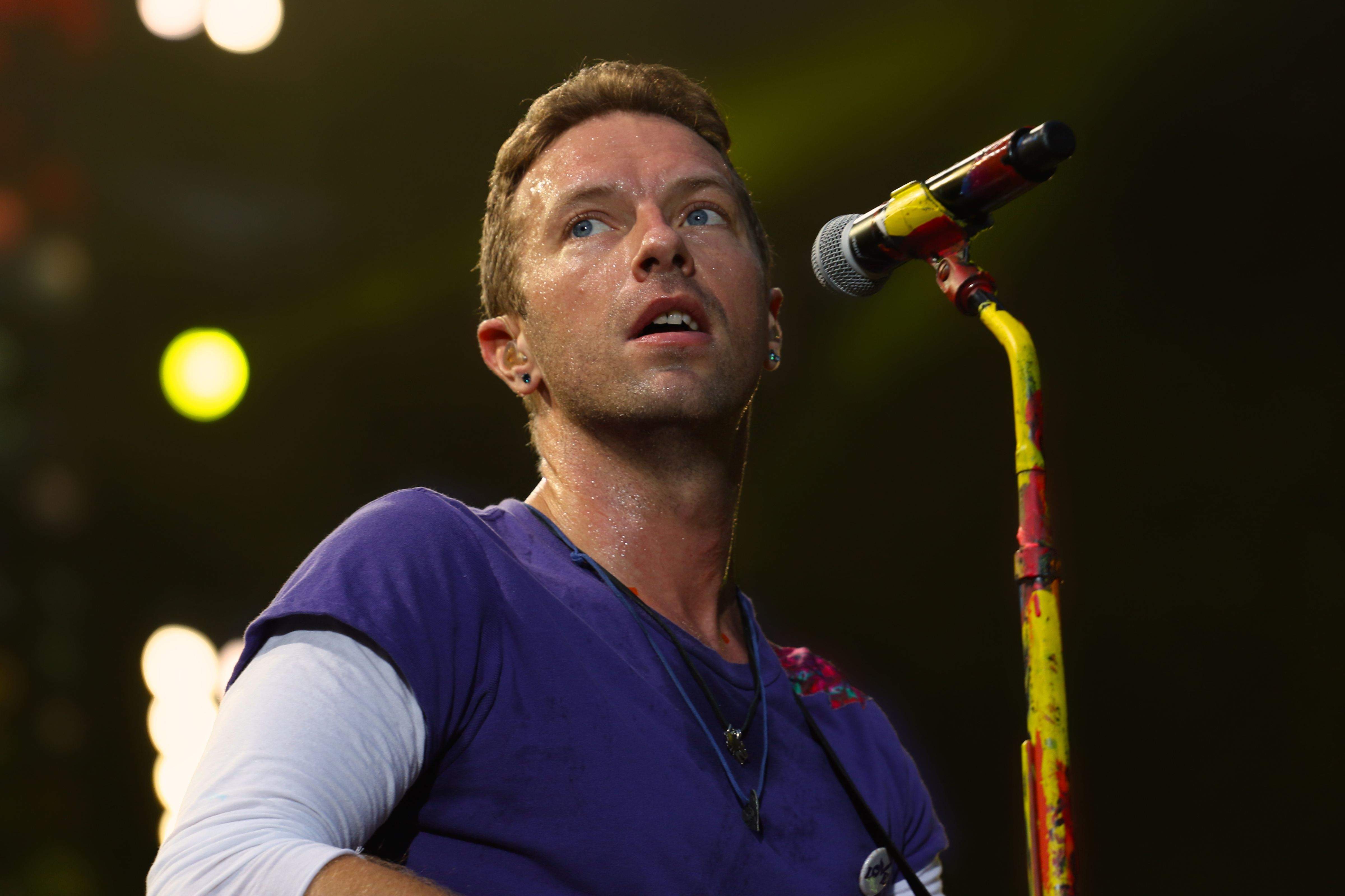 Dakota Johnson, dezvăluiri despre copilul pe care l-ar aștepta împreună cu solistul trupei Coldplay: „A fost un motiv de sărbătoare”
