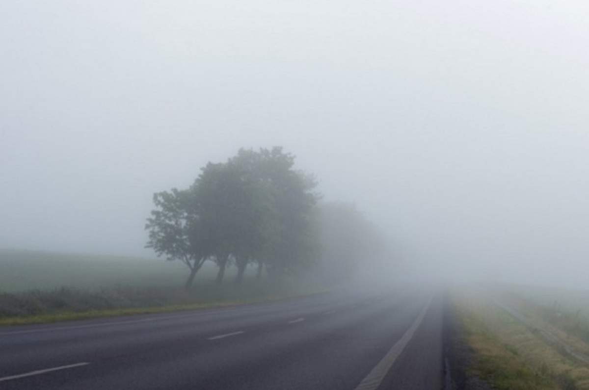 Alertă meteo! Cod galben de ceață, în mai multe județe din țară