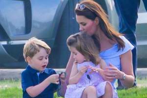 Copiii Prinţului William şi ai lui Kate Middleton nu deschid cadourile în ziua de Crăciun! N-o să-ţi vină să crezi de ce