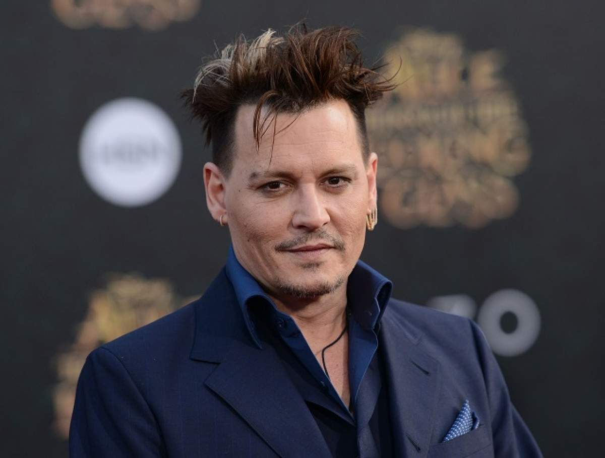 FOTO / S-a zvonit că este grav bolnav! Cum a arătat Johnny Depp la lansarea unui film