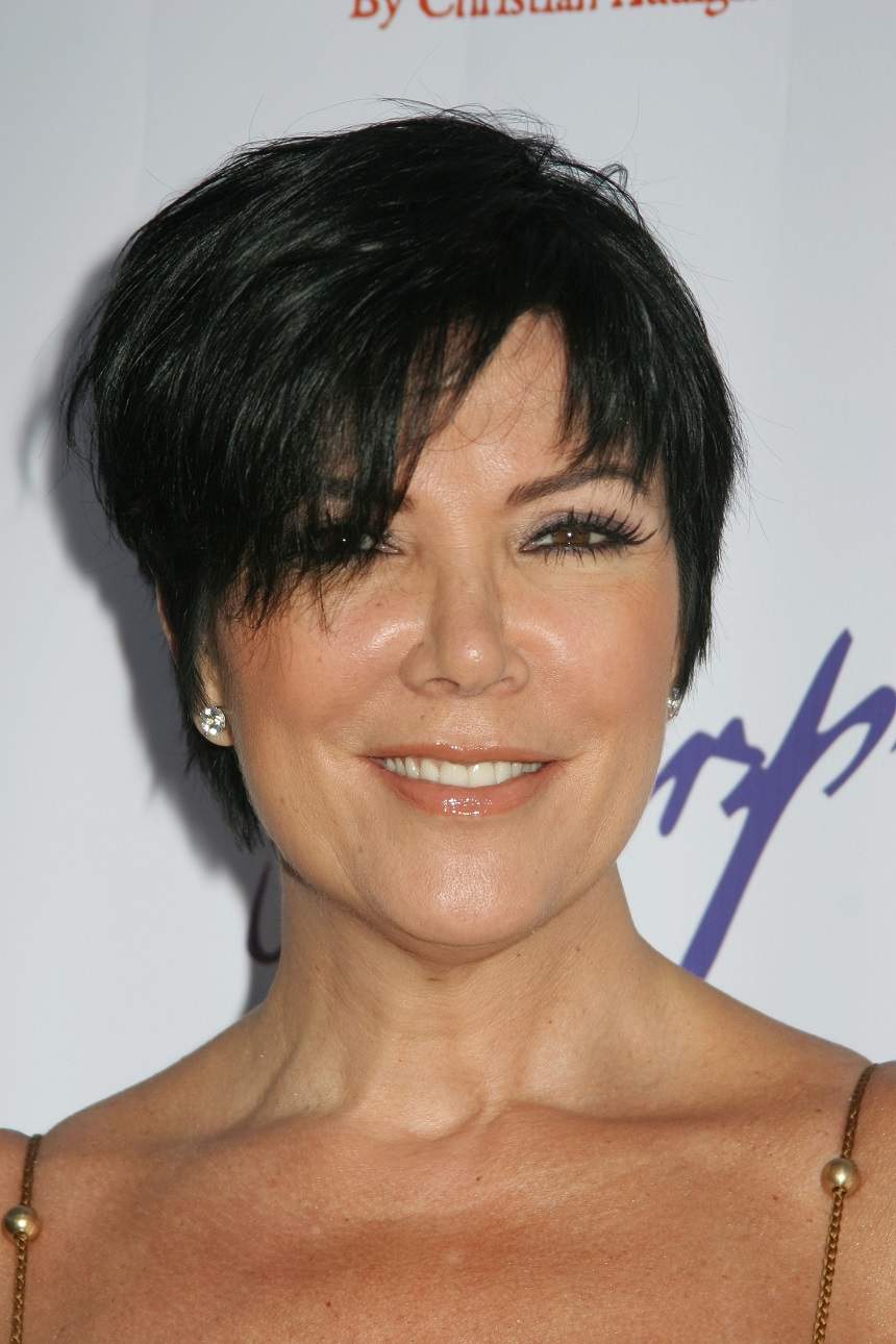 VIDEO / Kris Jenner, prinsă în lanţurile alcoolului? S-a făcut de râs în platoul unei emisiuni