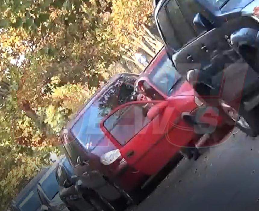 VIDEO PAPARAZZI / Imagini uluitoare cu soţia lui „Firicel” din „Las Fierbinţi”! Femeia circulă prin oraş cu cea mai ieftină maşină