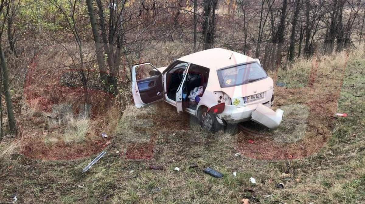 FOTO / Accident grav, pe DN3! Două persoane sunt prinse între fiarele contorsionate ale unui autoturism, după un impact violent