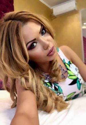 Beyonce de România nu-și mai poate pune silicoane prea curând: "Ar fi prea periculos"
