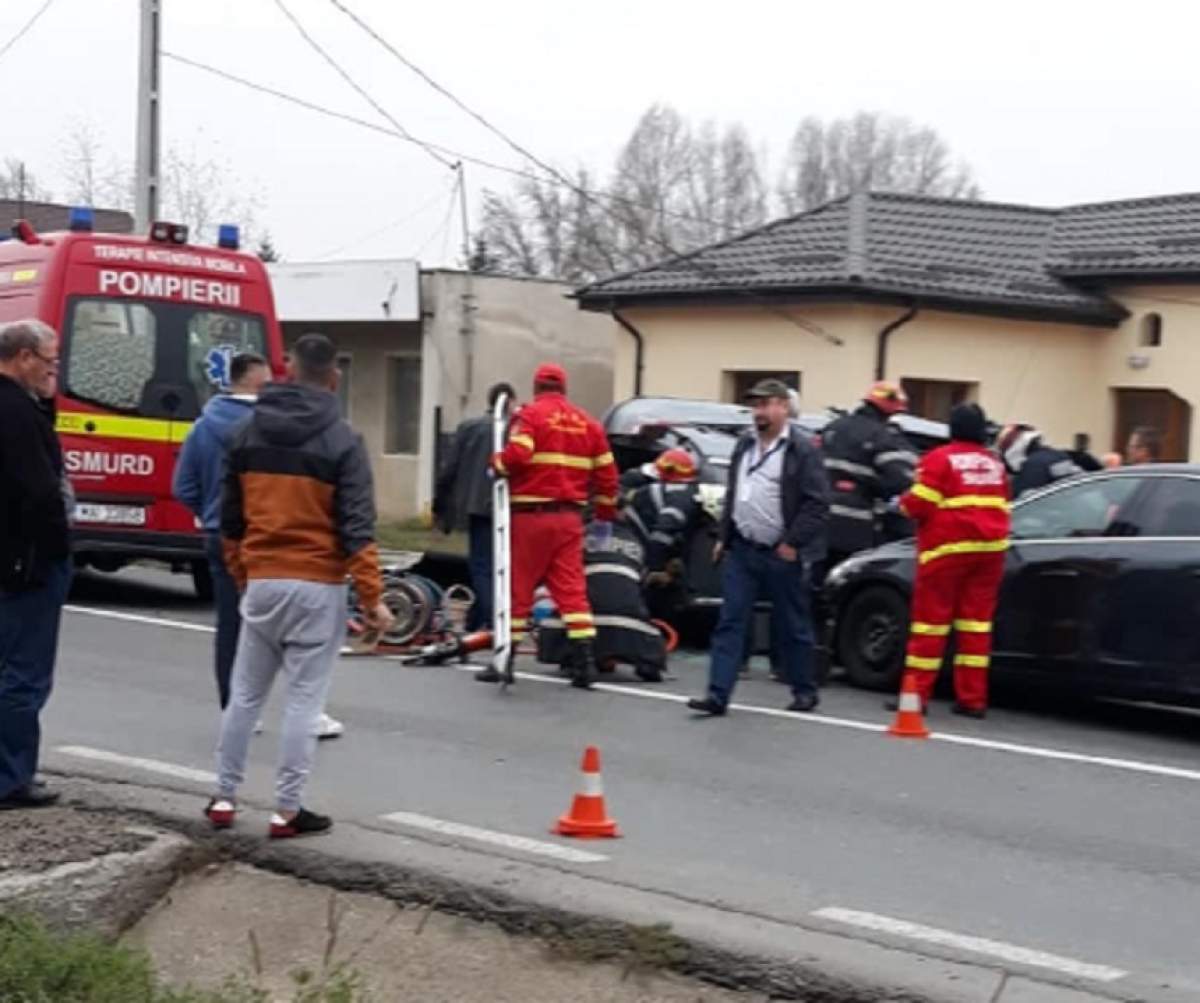 Trafic blocat pe DN7 din cauza unui accident! Trei autoturisme sunt implicate