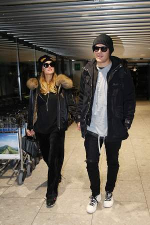 Paris Hilton este din nou singură! Regina fițelor i-a dat papucii lui Chris Zylka, după 10 luni de logodnă