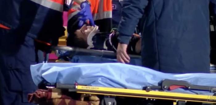 FOTO / Incident cumplit în fotbalul românesc! Jucătorul lovit în gât a căzut inconştient pe teren