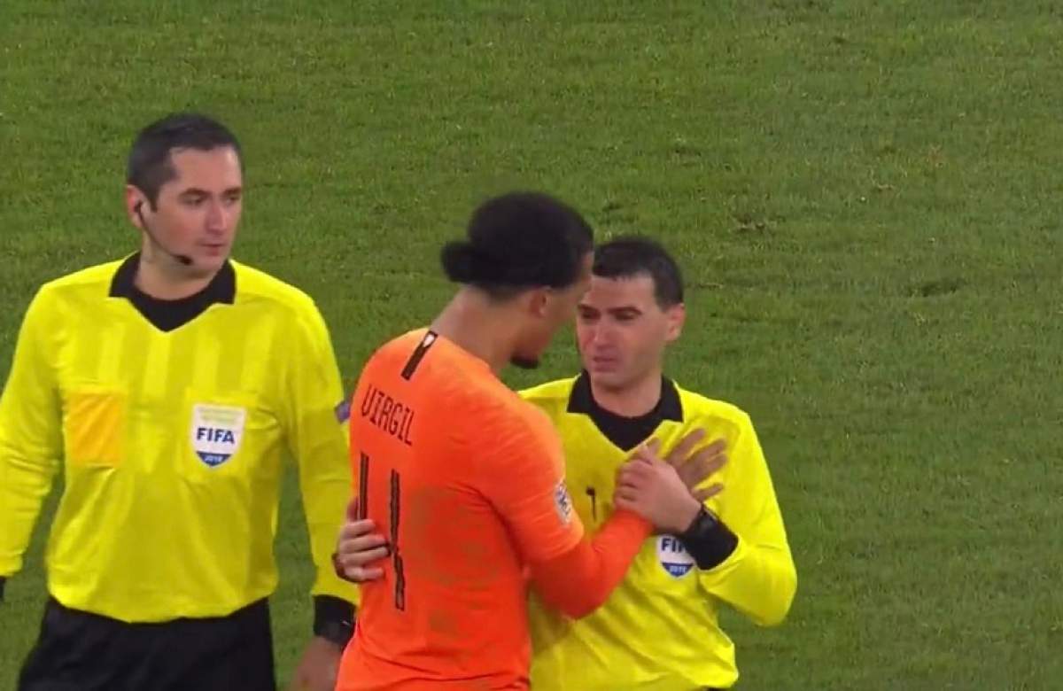 VIDEO / Moment sfâşietor la finalul meciului Germania – Olanda! Arbitrul Ovidiu Haţegan a izbucnit în lacrimi, după ce la pauză a aflat că mama sa a murit!