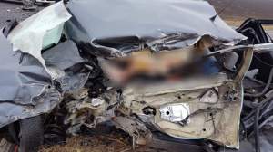 VIDEO / Accident cumplit în Constanţa! Un bărbat a murit între fiare, în urma impactului dintre un camion şi o maşină