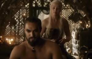 FOTO / Dovada că Jason Momoa nu și-a lăsat barbă doar pentru rolul „Khal Drogo”, din „Game of Thrones”. Actorul e total neîngrijit!