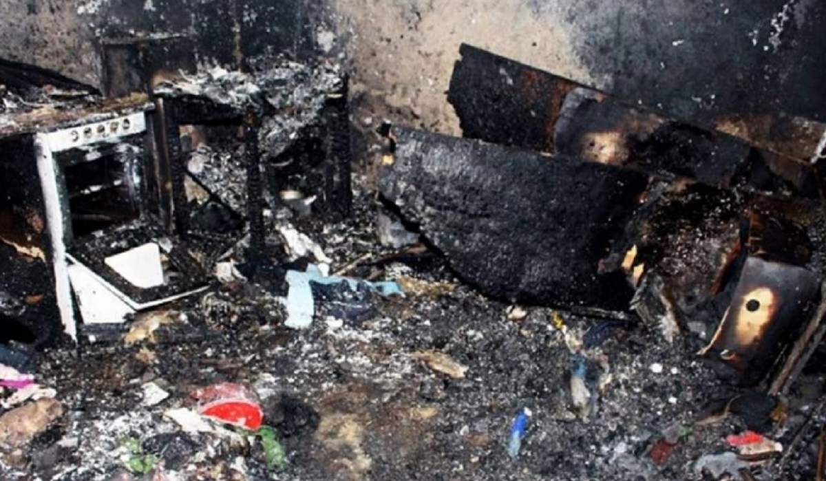 Șocant! O fetiță de 7 ani din Moinești, arsă de vie după ce fratele său i-a dat foc la cărucior